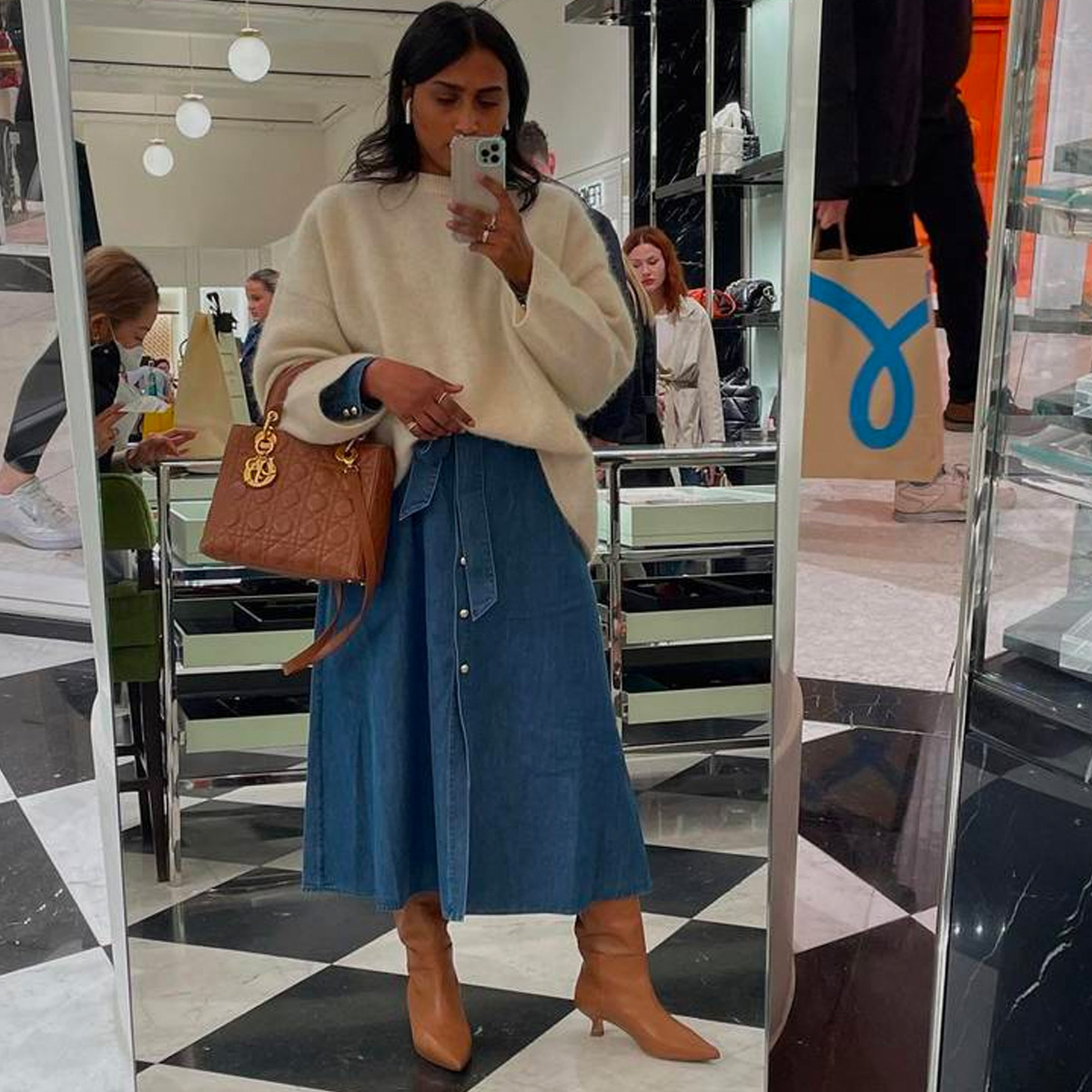 outfits-with-knee-high-boots-295872-1703257942317-square