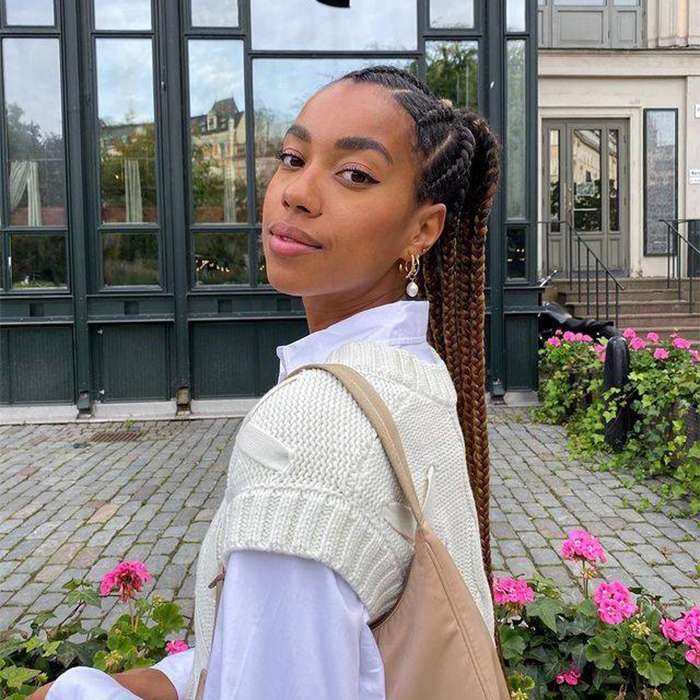 what-to-wear-in-15-degree-weather-294440-1680007731211-square